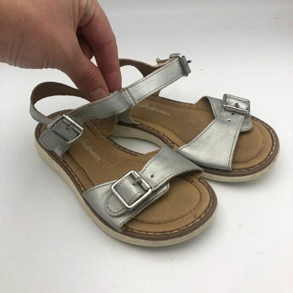 Little Girl's Hanna Andersson Size 8 Silver Sandals Summer Buckle Open Toe Caty - Picture 2 of 6